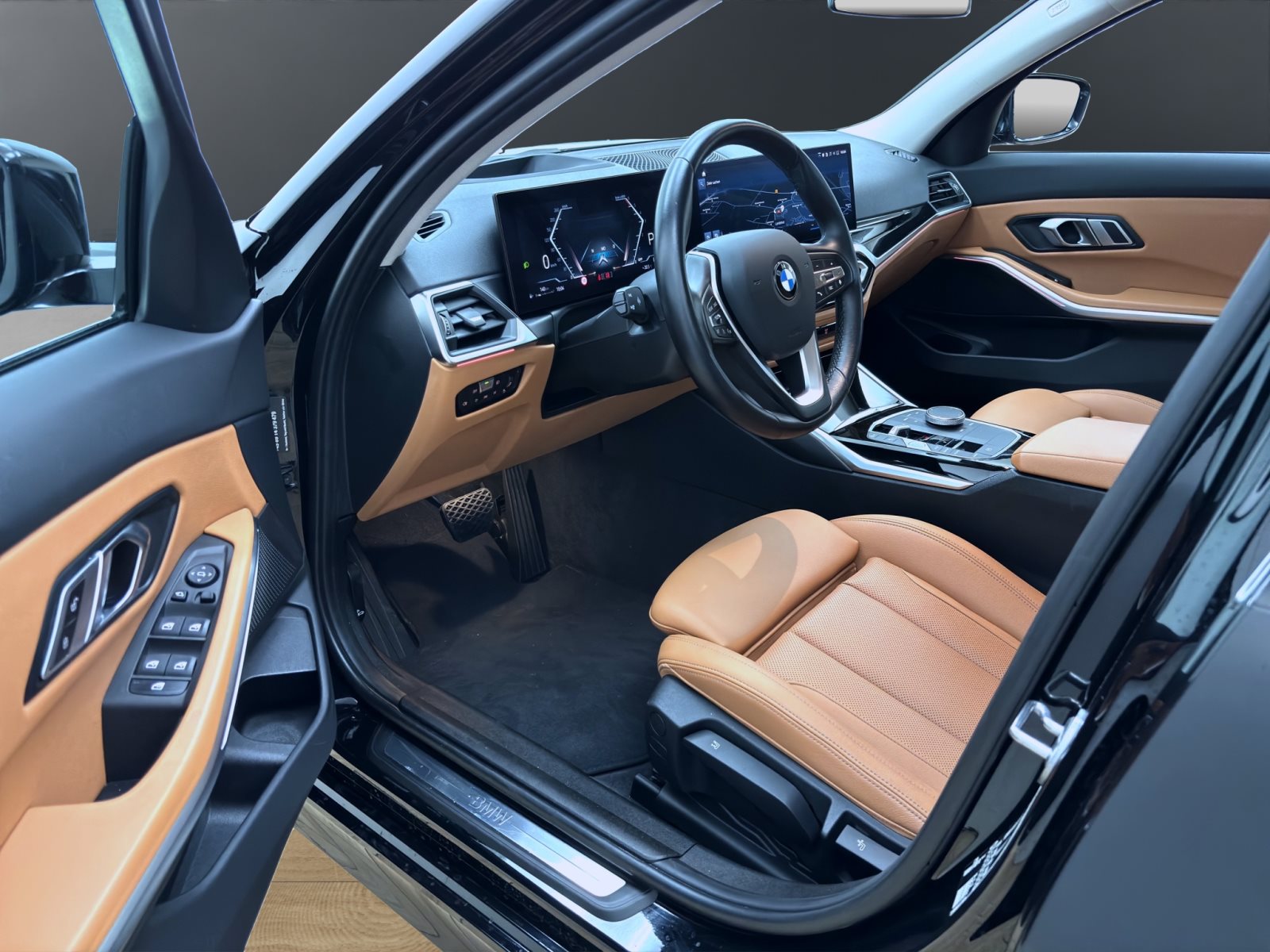 Fahrzeugabbildung BMW 320d Limousine [HUD, PDC, SHZ, Standhz., 17 LM]