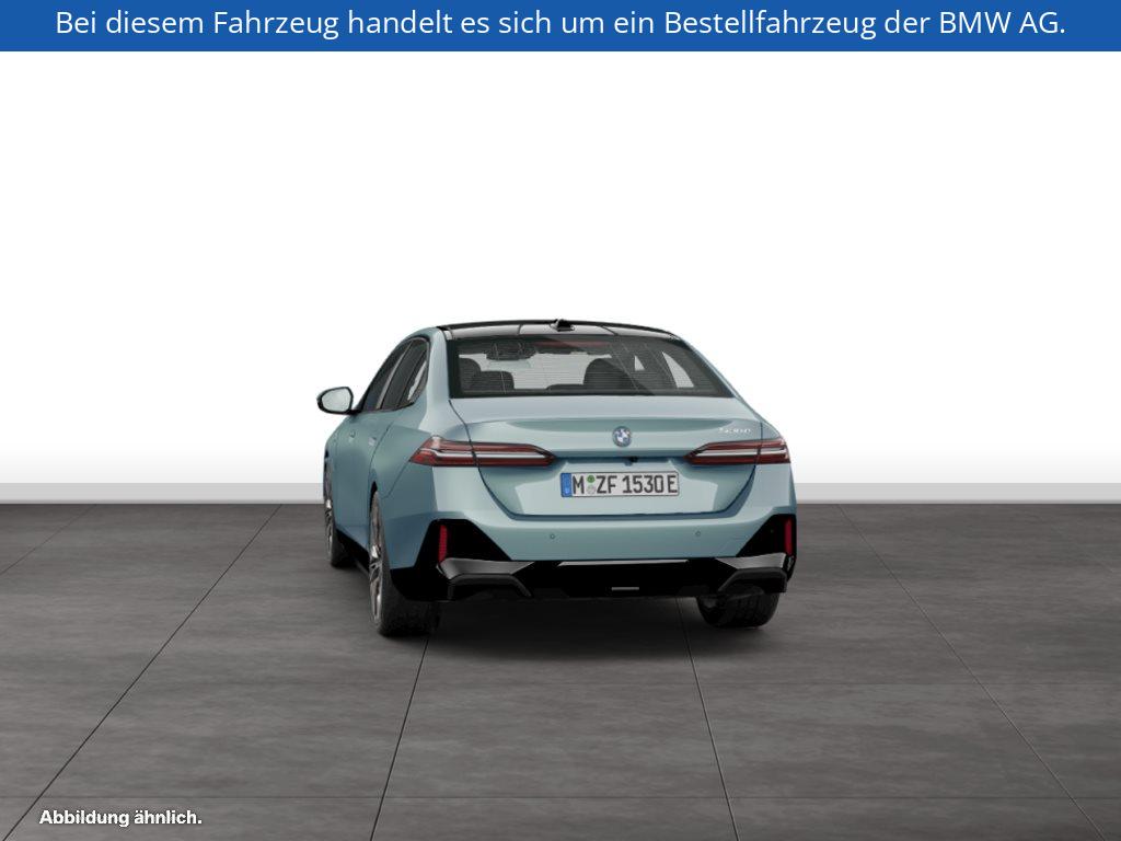 Fahrzeugabbildung BMW 530e Limousine
