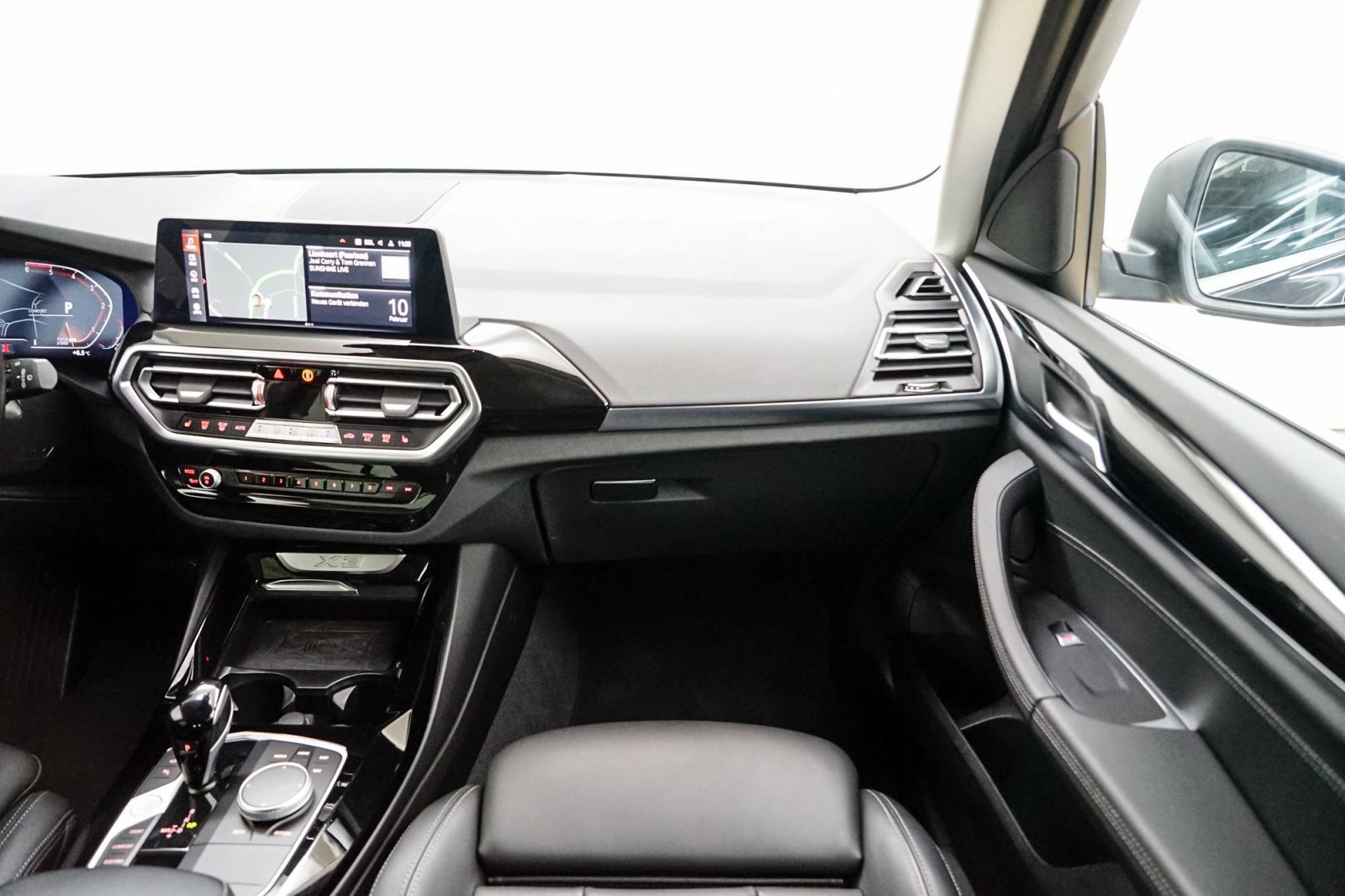 Fahrzeugabbildung BMW X3 xDrive20d [Live Cockpit+, Laser, HeadUp, LRH]