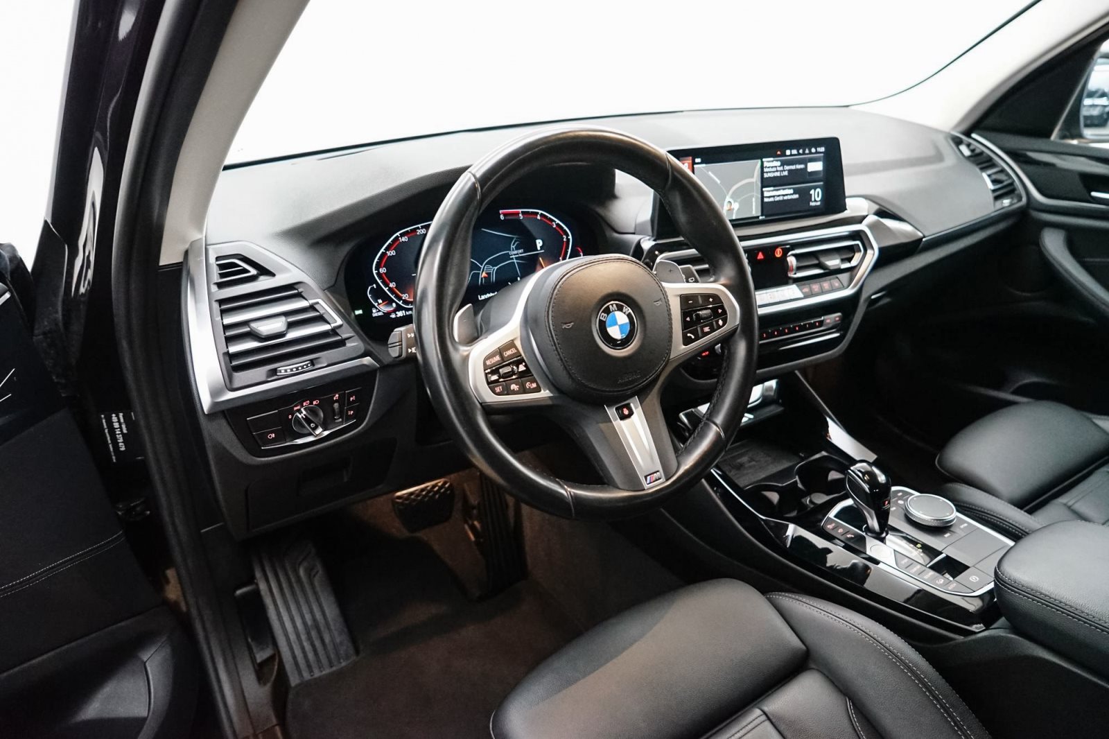 Fahrzeugabbildung BMW X3 xDrive20d [Live Cockpit+, Laser, HeadUp, LRH]