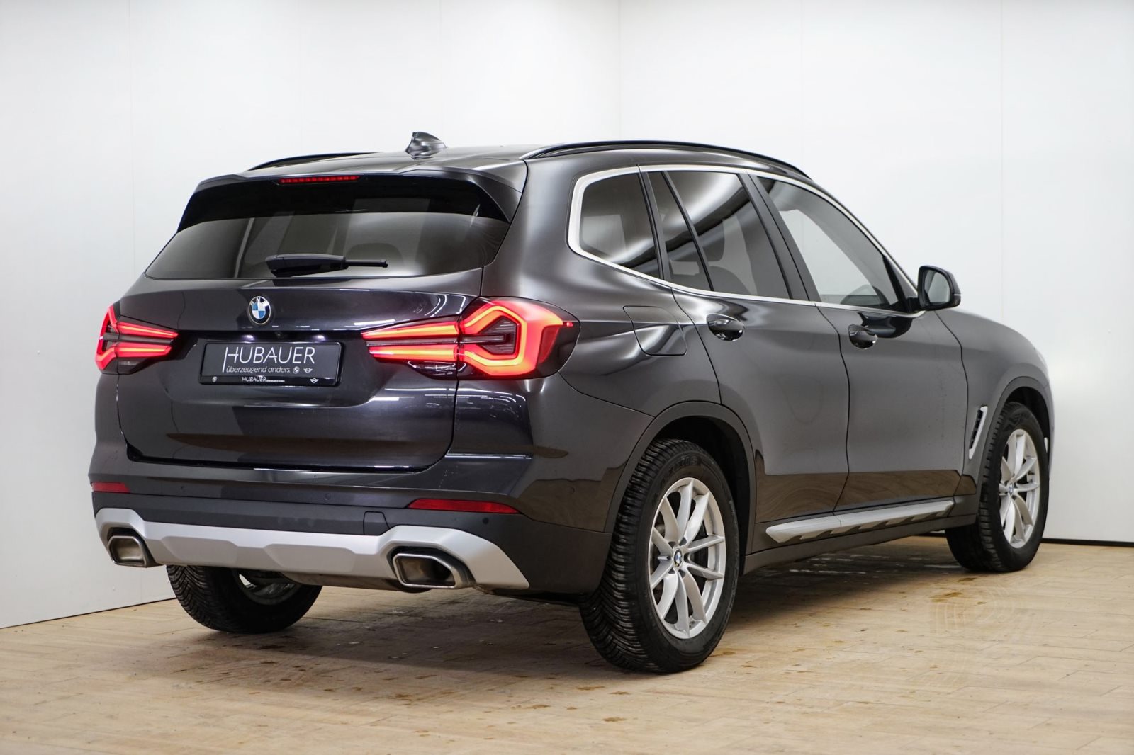 Fahrzeugabbildung BMW X3 xDrive20d [Live Cockpit+, Laser, HeadUp, LRH]