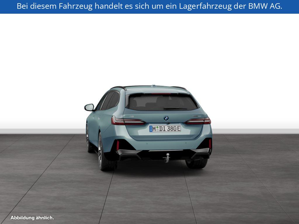 Fahrzeugabbildung BMW i5 eDrive40 Touring