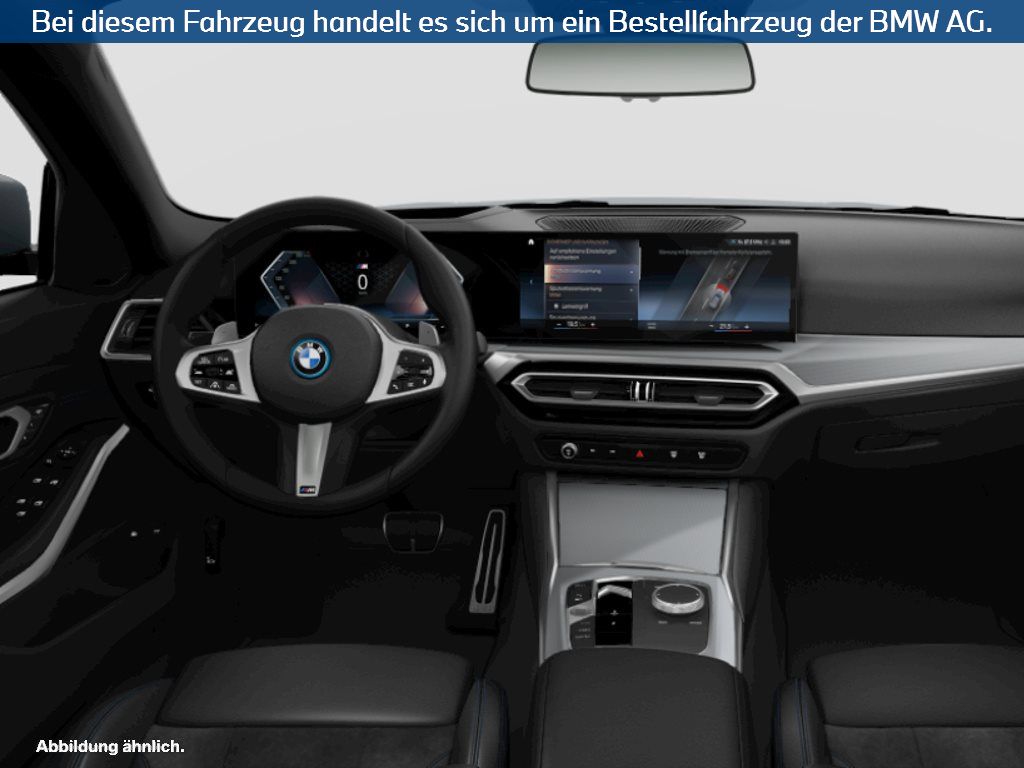 Fahrzeugabbildung BMW 330e Touring
