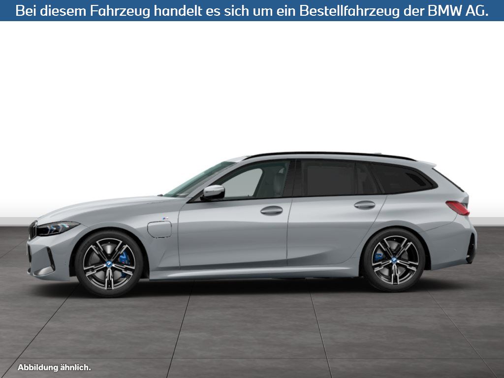 Fahrzeugabbildung BMW 330e Touring