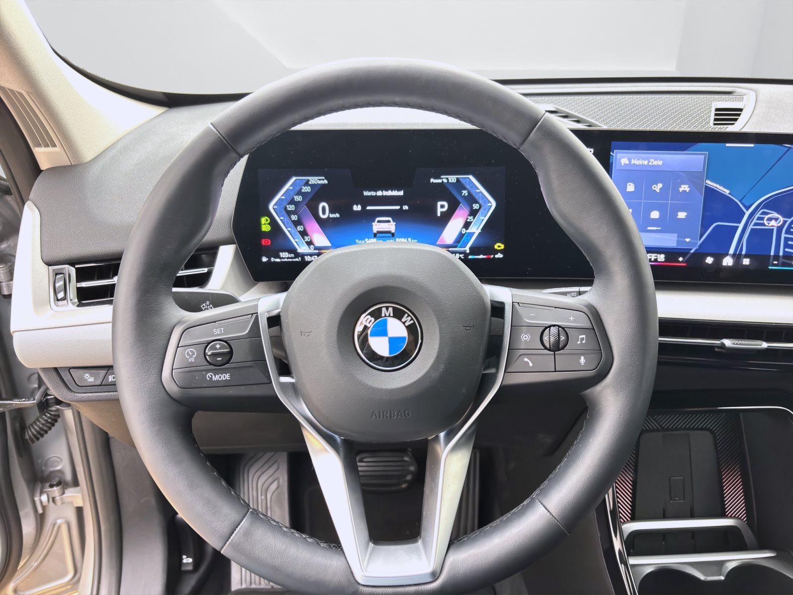 Fahrzeugabbildung BMW X1 sDrive20i [Navi, RFK, LRH, Anhängerkupplung]