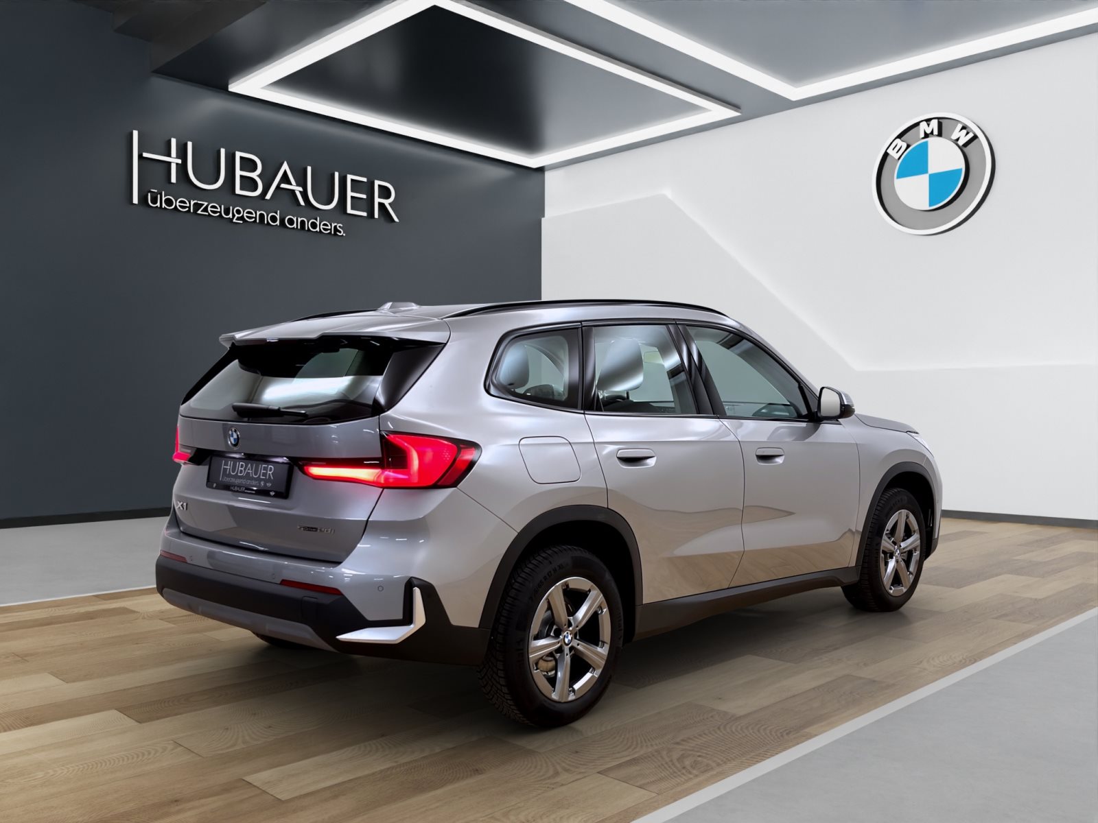 Fahrzeugabbildung BMW X1 sDrive20i [Navi, RFK, LRH, Anhängerkupplung]