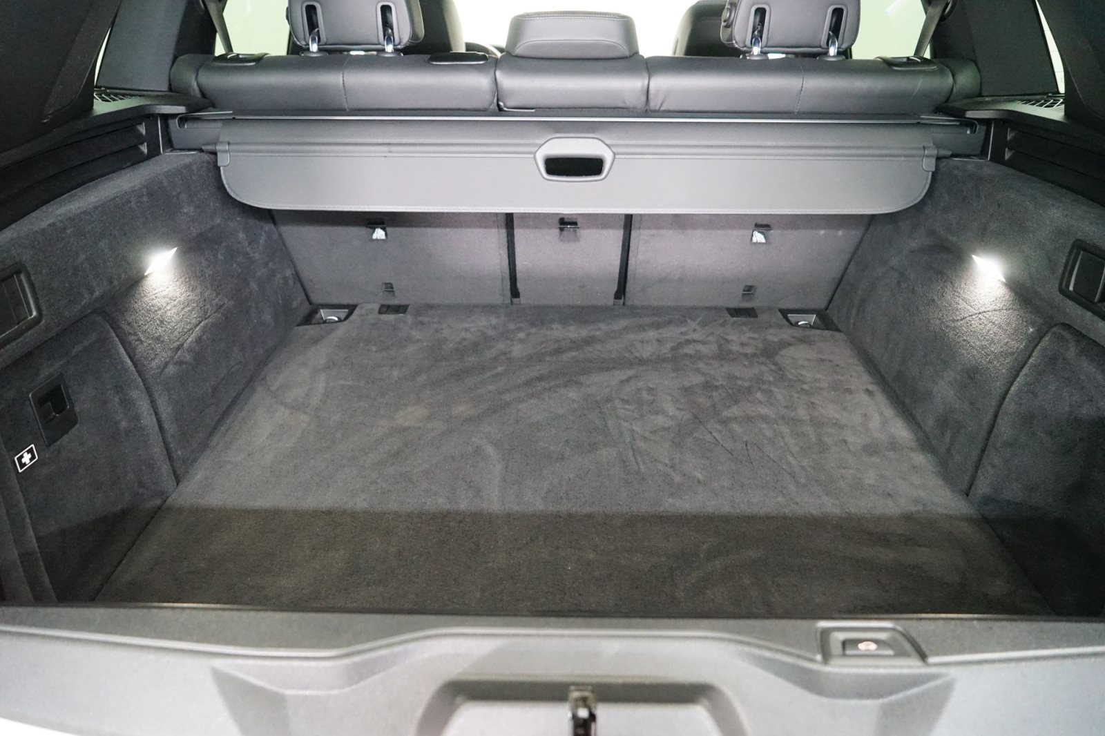 Fahrzeugabbildung BMW X5 xDrive30d [M Sport, HUD, AHK, 22 LMR, h&k Sound]