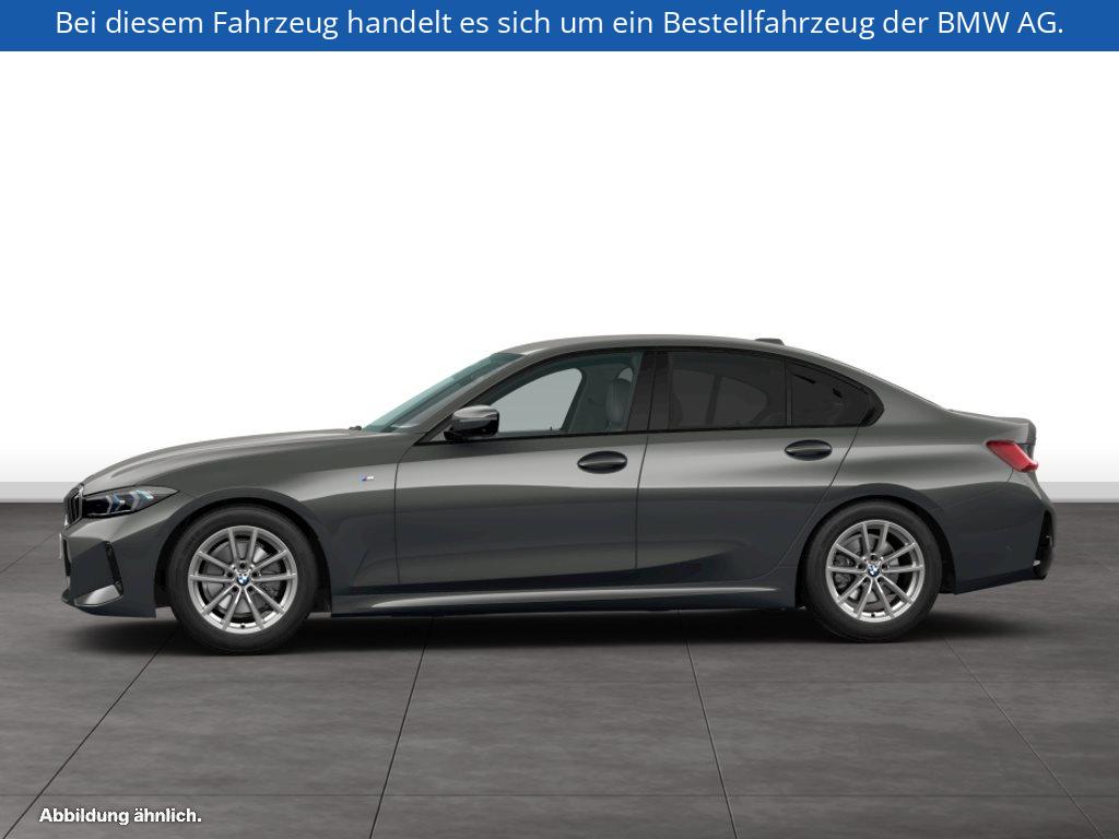 Fahrzeugabbildung BMW 330i xDrive Limousine