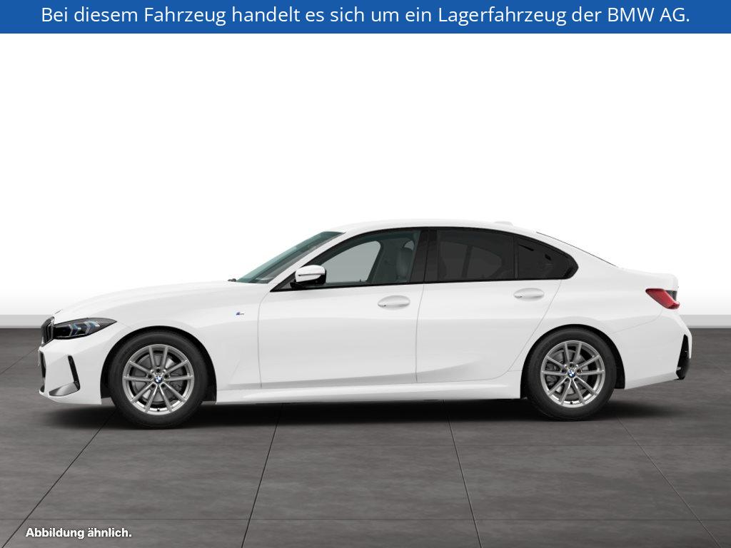 Fahrzeugabbildung BMW 330i xDrive Limousine