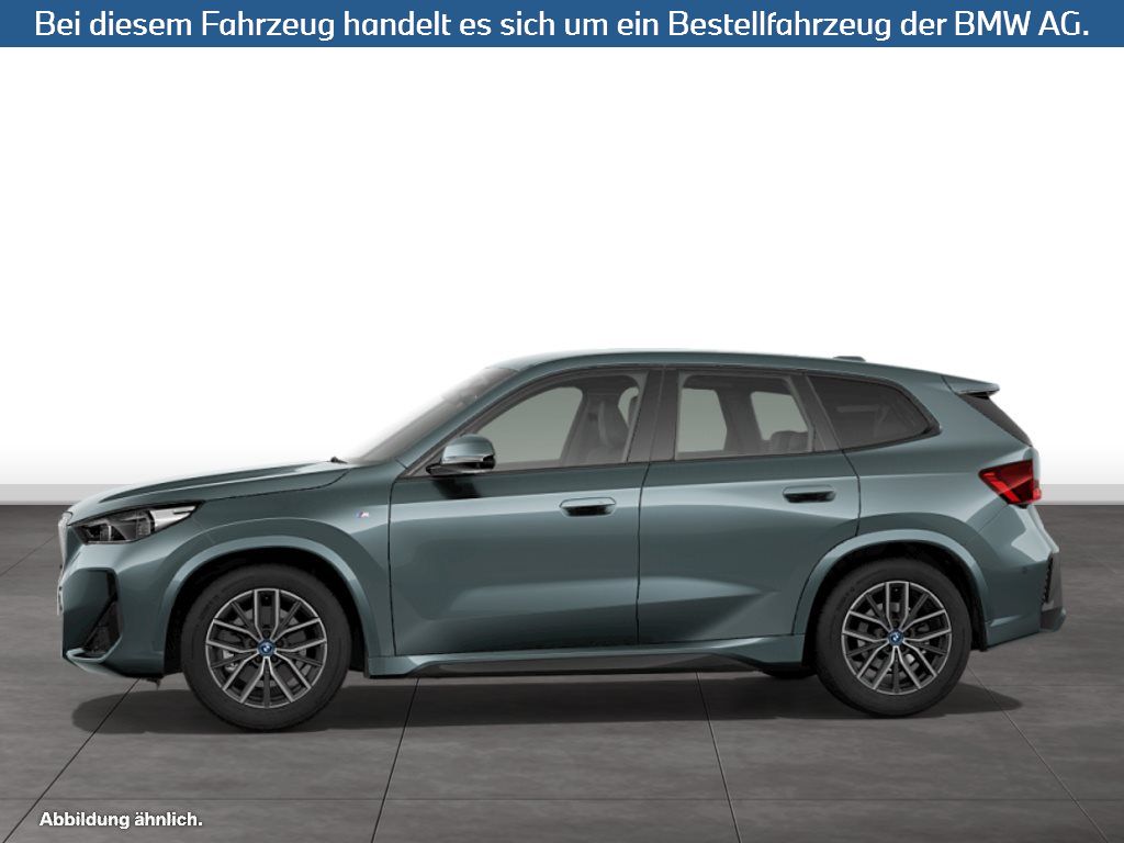 Fahrzeugabbildung BMW iX1 xDrive30
