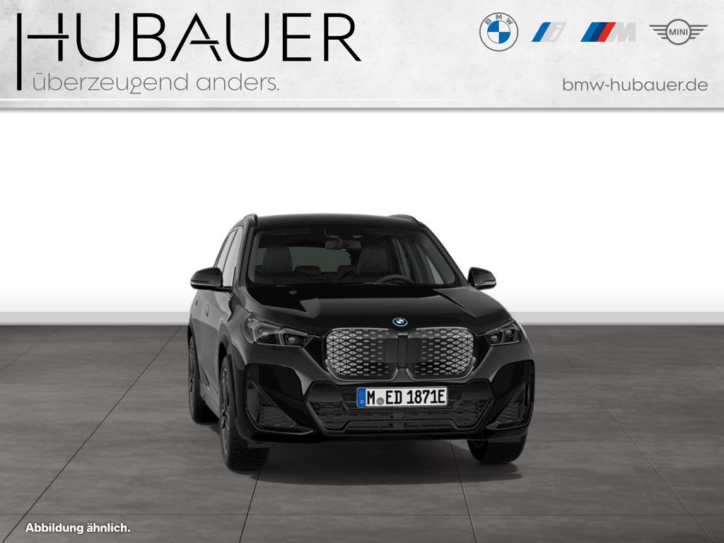 Fahrzeugabbildung BMW iX1 eDrive20 [M Sport Pro, AHK, ACC, 19 LMR, RFK]