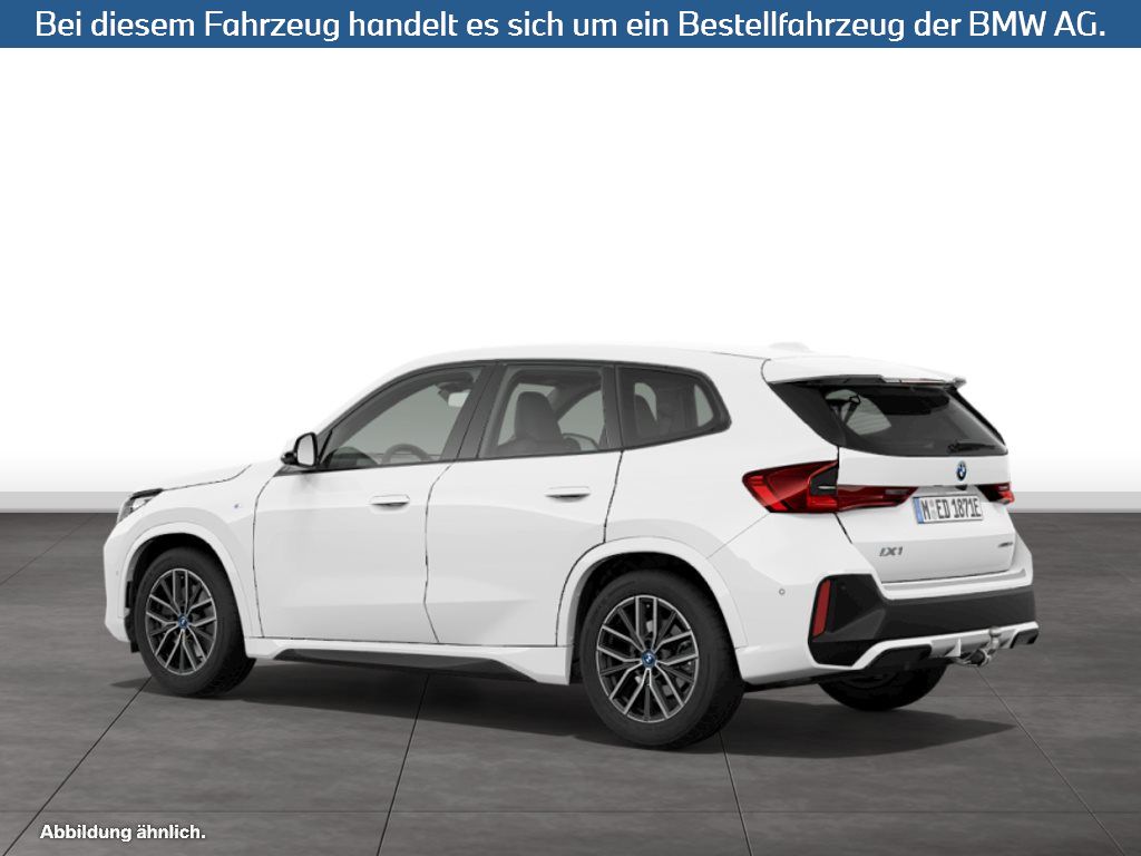 Fahrzeugabbildung BMW iX1 xDrive30