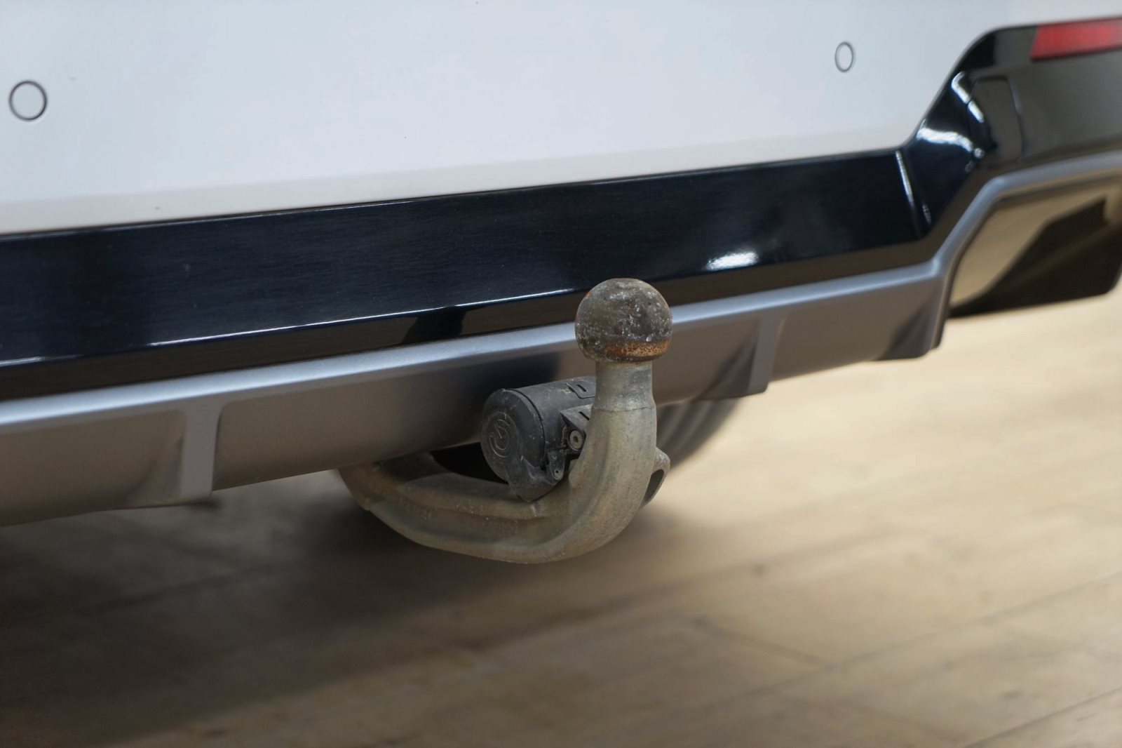 Fahrzeugabbildung BMW iX3 [M Sport, HeadUp, AHK, HK Sound, 20 LMR]