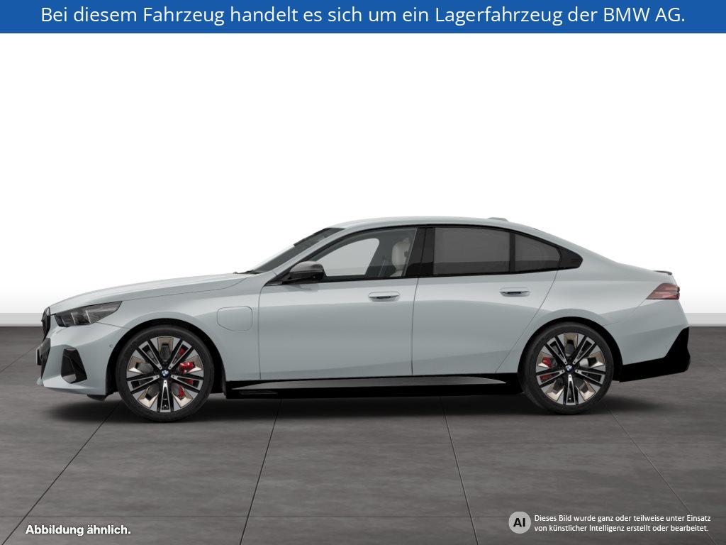 Fahrzeugabbildung BMW 550e xDrive Limousine