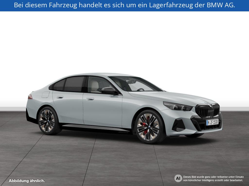 Fahrzeugabbildung BMW 550e xDrive Limousine