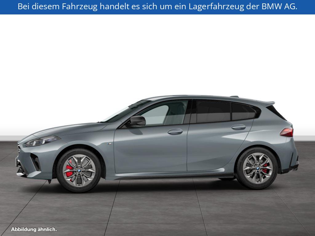 Fahrzeugabbildung BMW M135 xDrive