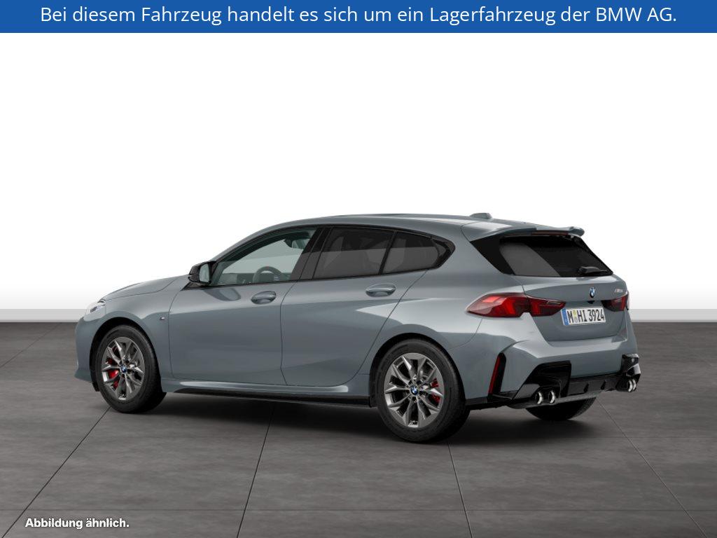 Fahrzeugabbildung BMW M135 xDrive