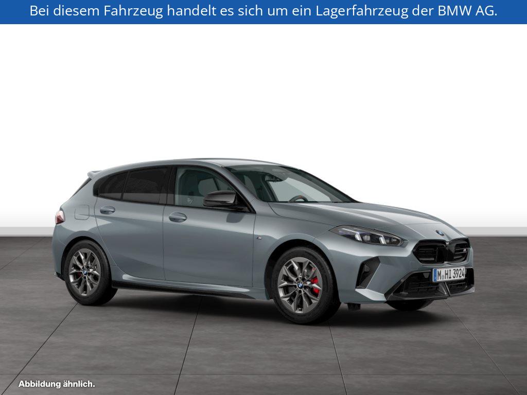 Fahrzeugabbildung BMW M135 xDrive