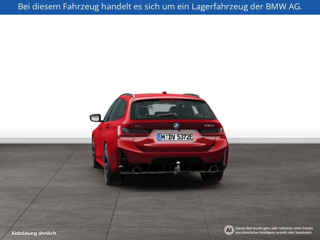 Fahrzeugabbildung BMW 330e xDrive Touring