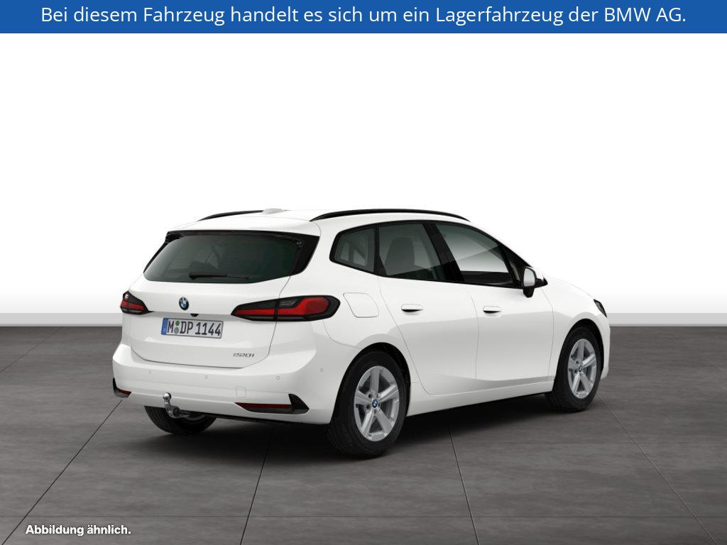 Fahrzeugabbildung BMW 220i Active Tourer