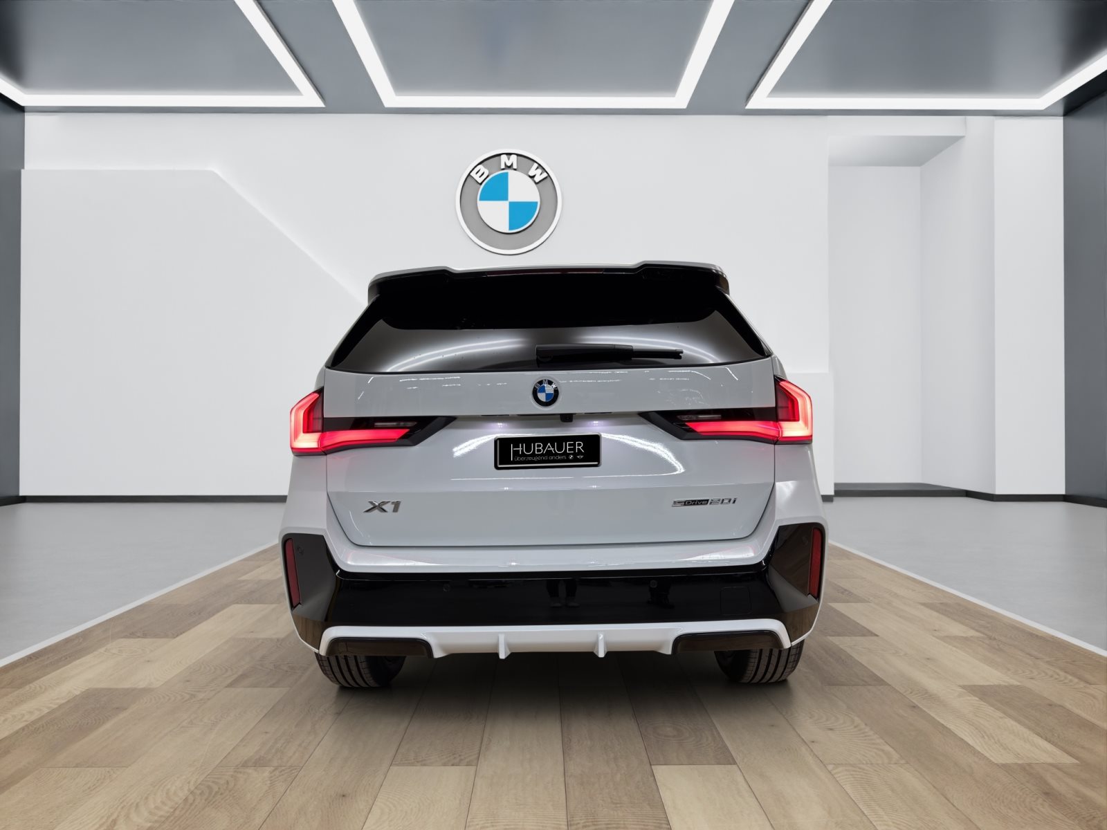 Fahrzeugabbildung BMW X1 sDrive20i [M Sport, AHK, ACC, RFK, 18 LMR]