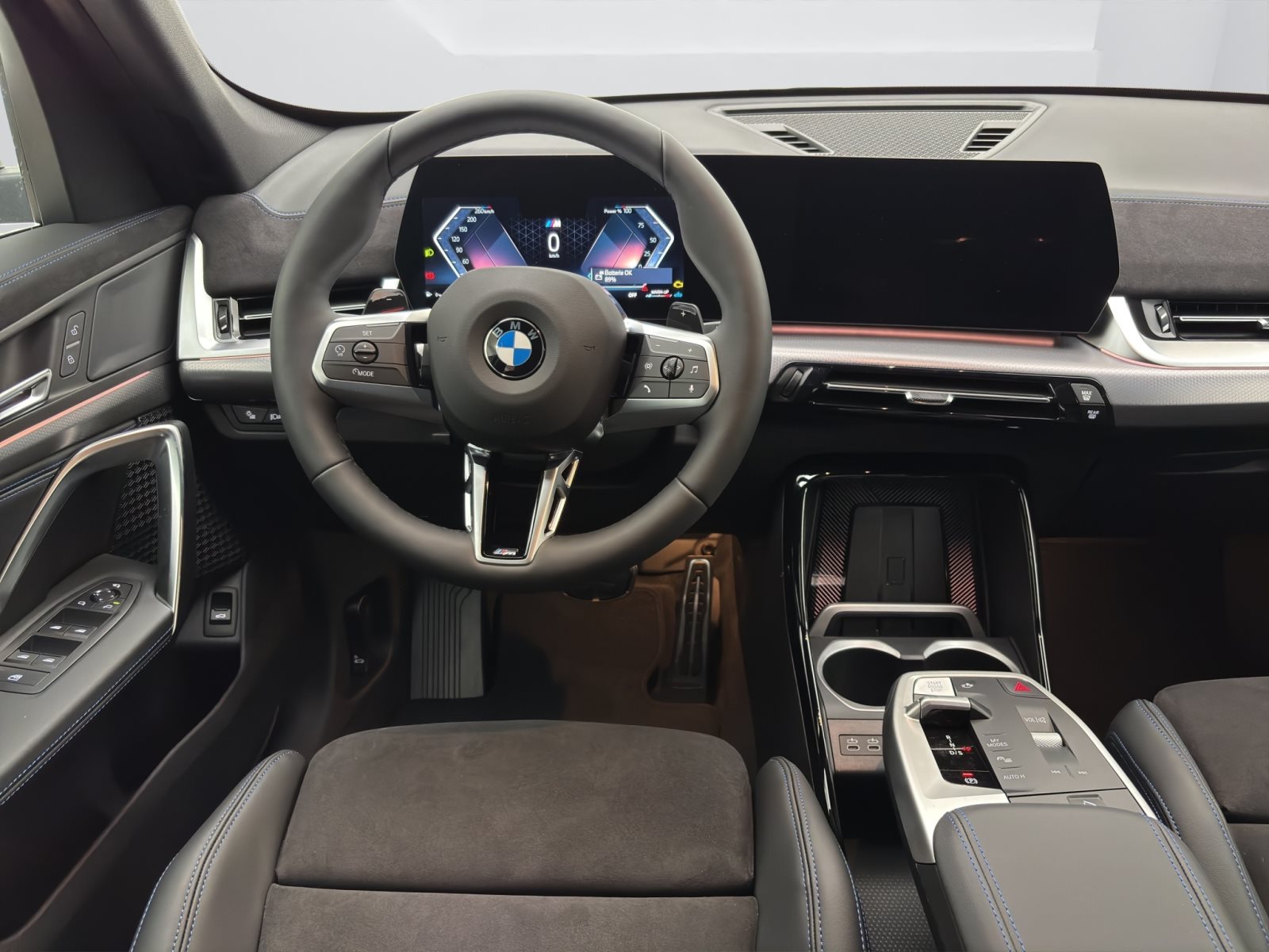 Fahrzeugabbildung BMW X1 sDrive20i [M Sport, AHK, ACC, RFK, 18 LMR]