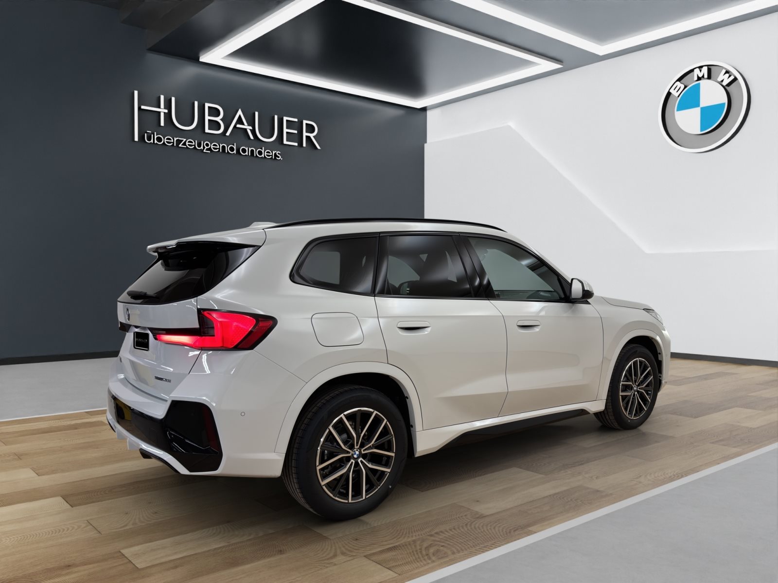 Fahrzeugabbildung BMW X1 sDrive20i [M Sport, AHK, ACC, RFK, 18 LMR]