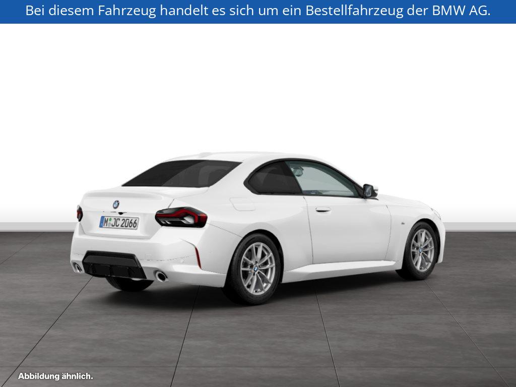 Fahrzeugabbildung BMW 218i Coupé