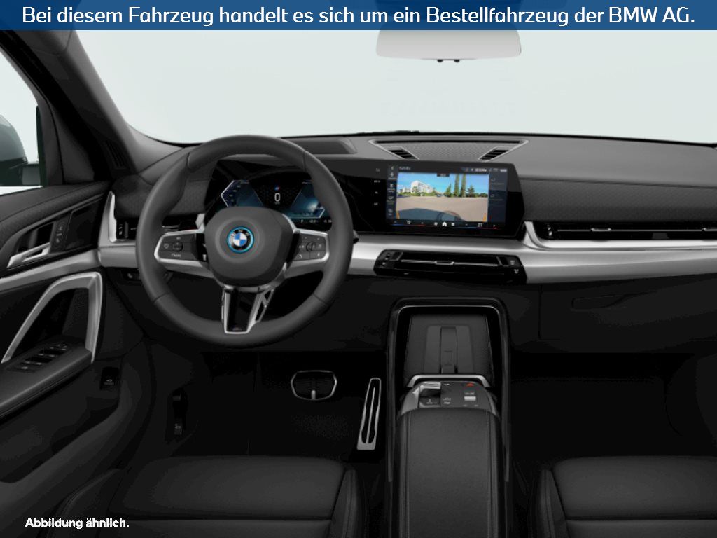 Fahrzeugabbildung BMW iX2 xDrive30